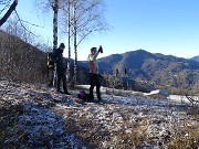 38 Pratoni con velo di neve alla Stalla del Galuf (Stalla Galuppi) - 900 m